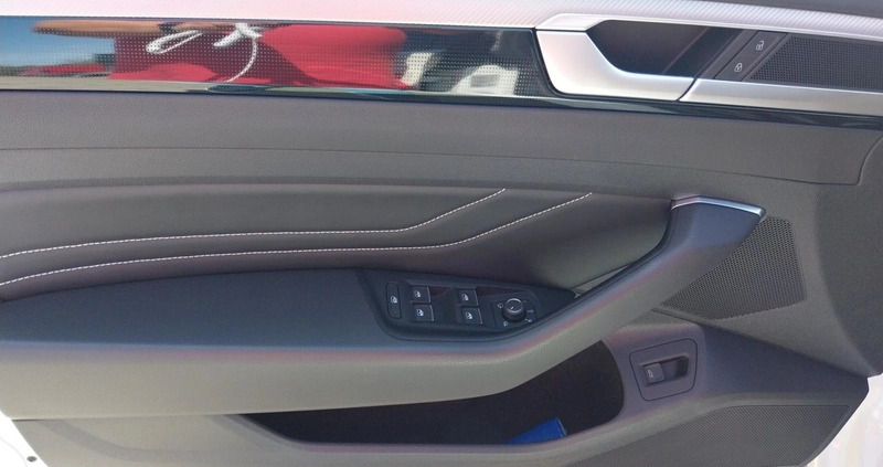 Volkswagen Arteon cena 202900 przebieg: 10109, rok produkcji 2023 z Luboń małe 379